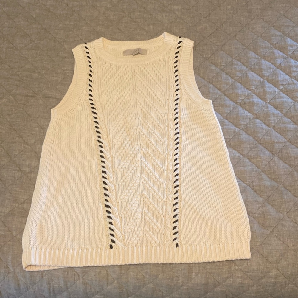 Sweater vest